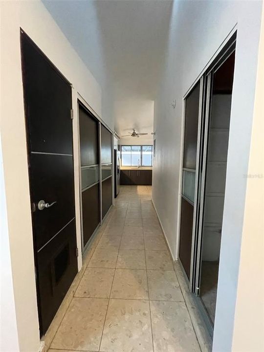 Vendido Recientemente: $425,000 (4 camas, 3 baños, 2700 Pies cuadrados)