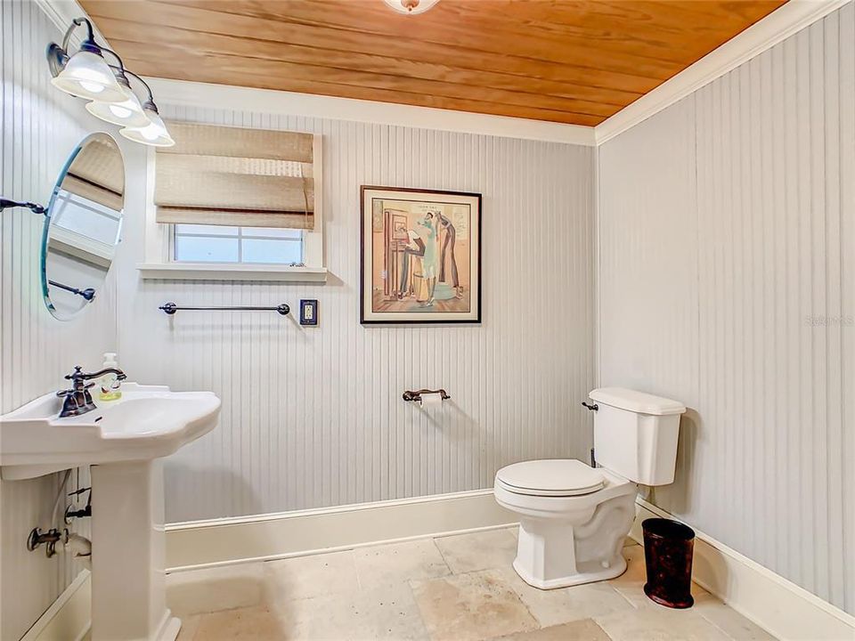 最近售出: $799,000 (5 贝兹, 4 浴室, 4174 平方英尺)