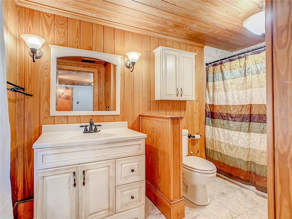 Недавно продано: $799,000 (5 спален, 4 ванн, 4174 Квадратных фут)