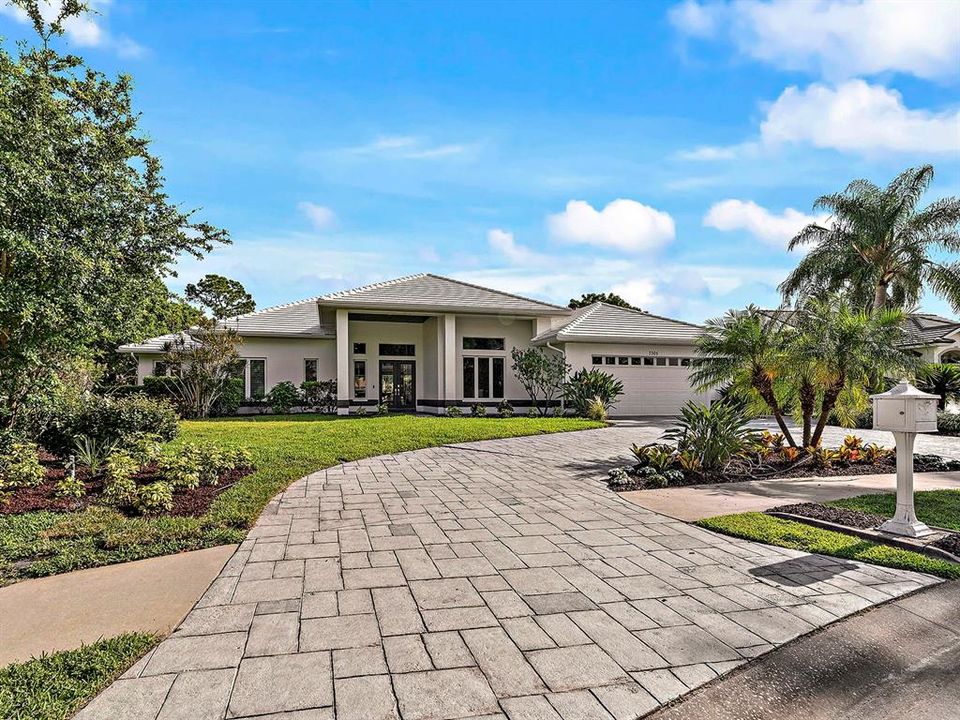 Recently Sold: $1,700,000 (4 beds, 4 baths, 4030 Square Feet)