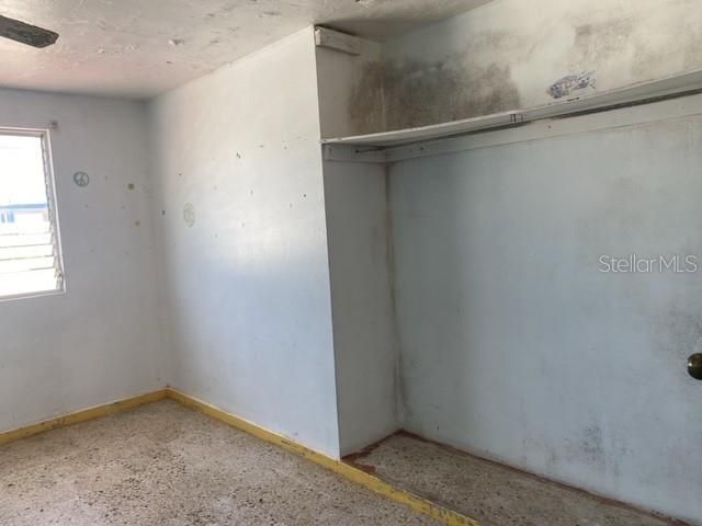 Vendido Recientemente: $78,000 (4 camas, 5 baños, 1800 Pies cuadrados)