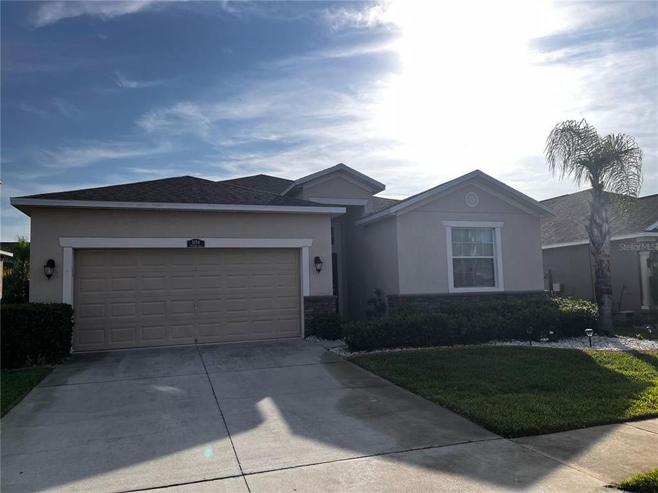 Recently Sold: $472,500 (4 beds, 3 baths, 2042 Square Feet)