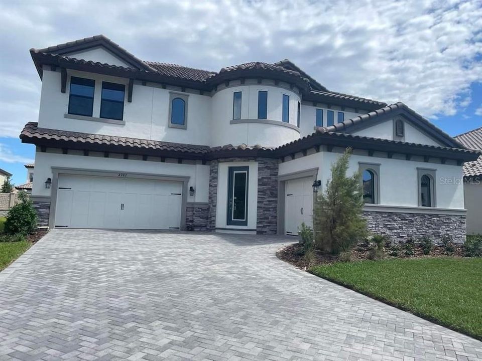 Recently Sold: $721,934 (5 beds, 4 baths, 4218 Square Feet)