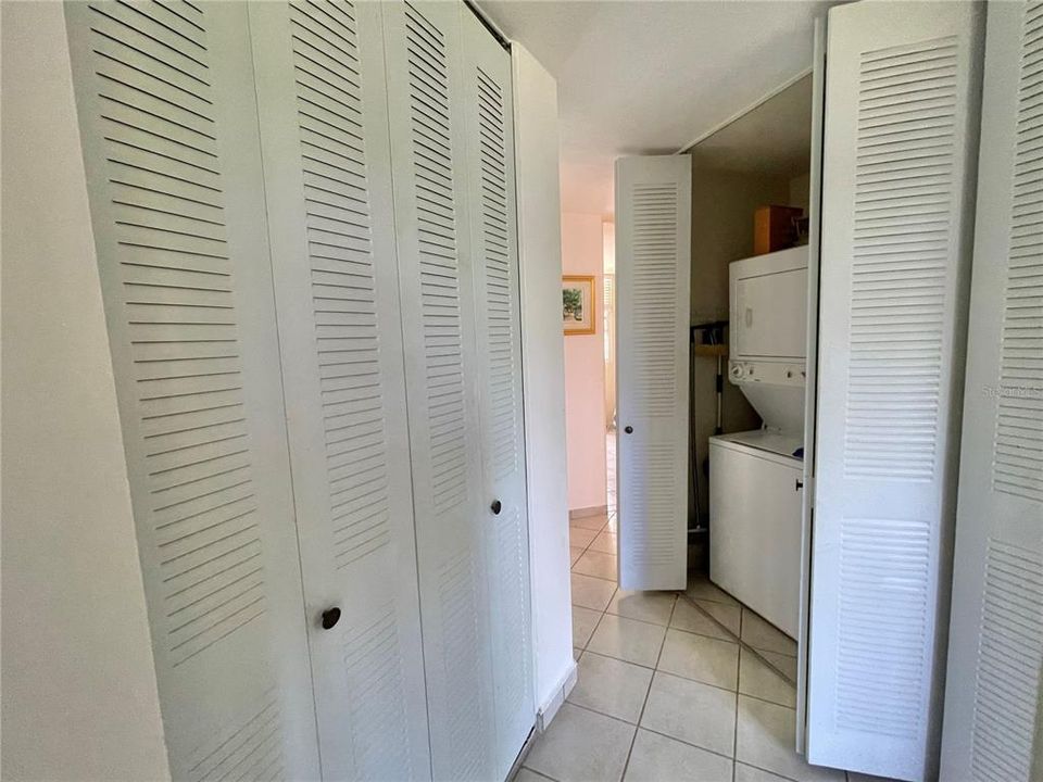 Vendido Recientemente: $260,000 (3 camas, 2 baños, 1115.39 Pies cuadrados)