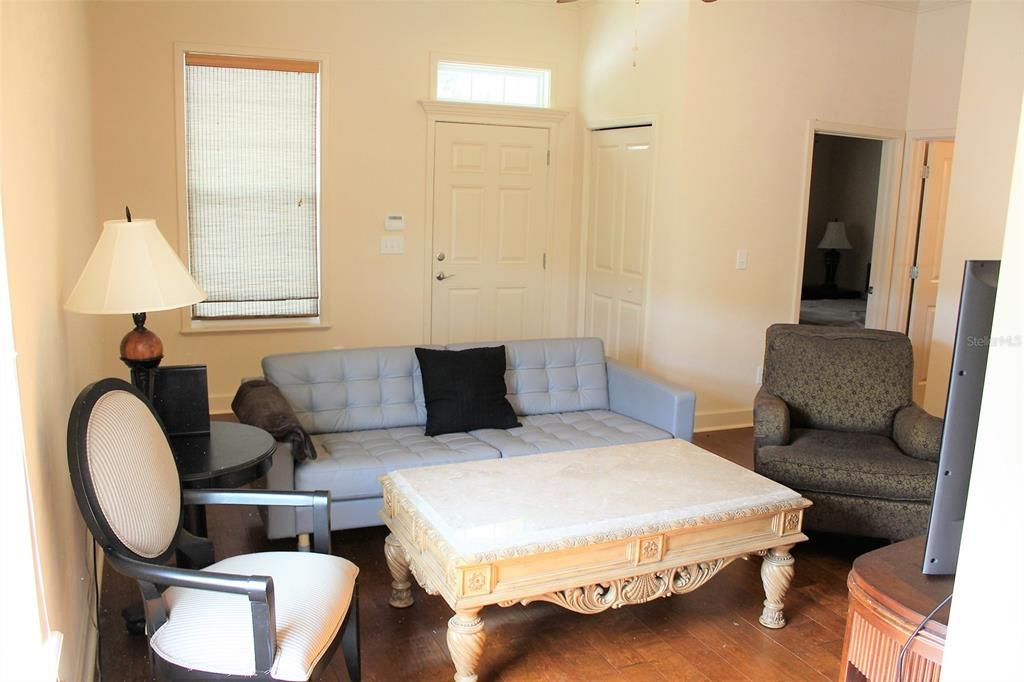 Recently Rented: $2,000 (2 beds, 2 baths, 1471 Square Feet)