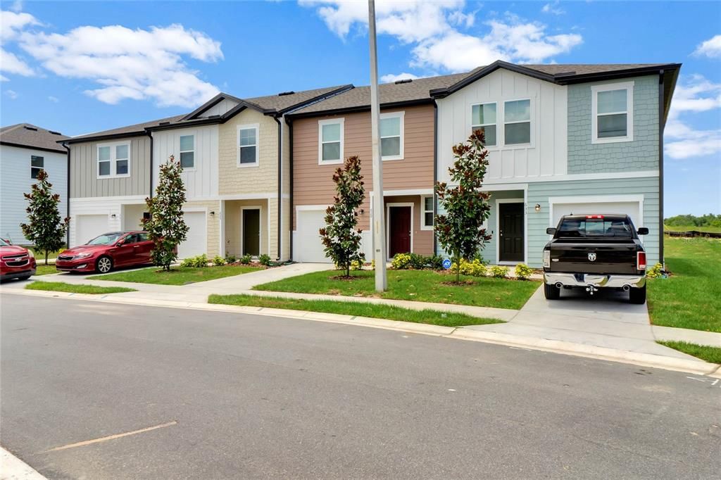 Recently Sold: $1,300,000 (3 beds, 2 baths, 1421 Square Feet)