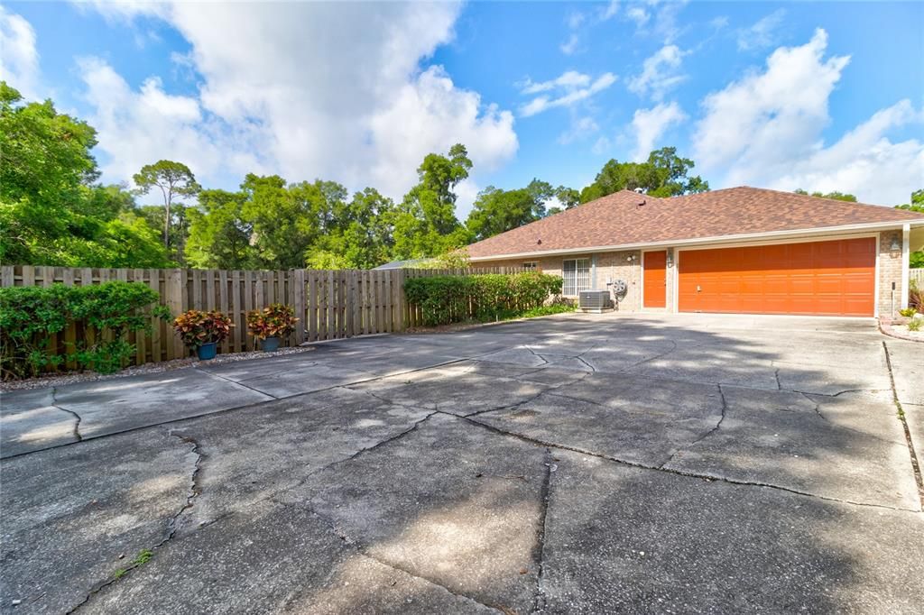 Recently Sold: $525,000 (3 beds, 2 baths, 2443 Square Feet)