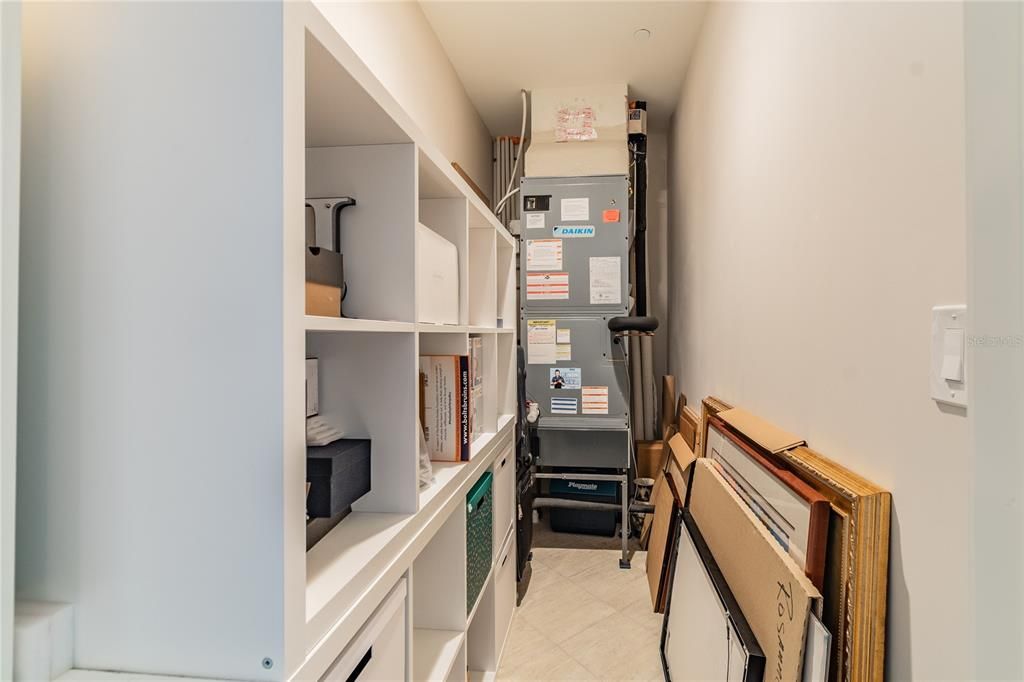 Recently Sold: $1,250,000 (2 beds, 2 baths, 1570 Square Feet)