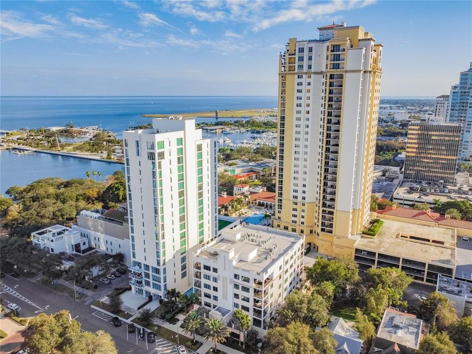 Recently Sold: $1,250,000 (2 beds, 2 baths, 1570 Square Feet)