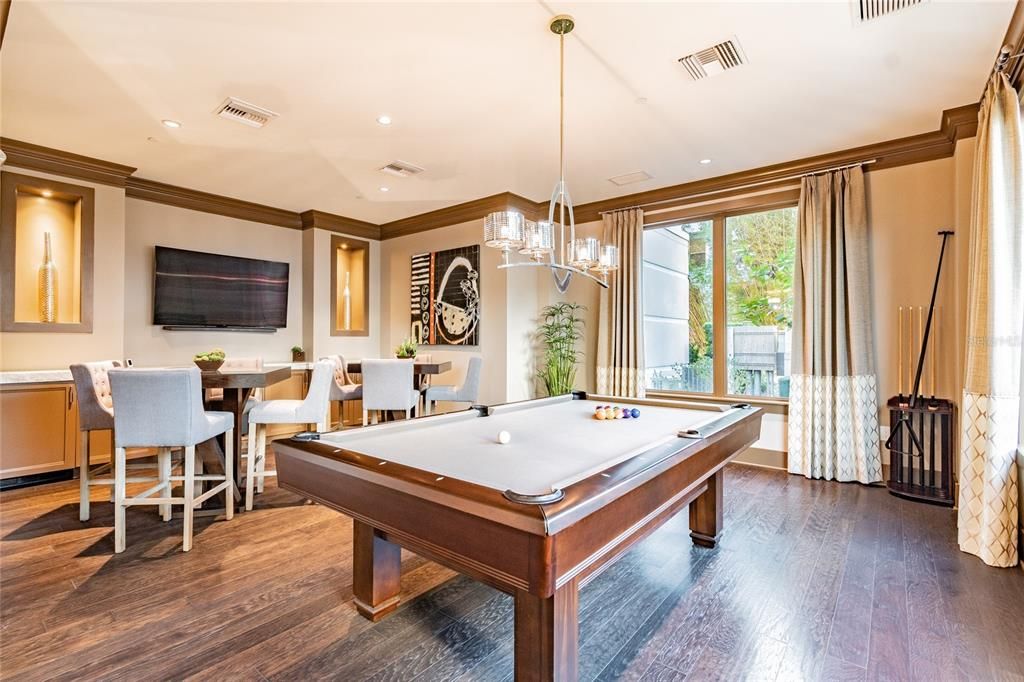 Recently Sold: $1,250,000 (2 beds, 2 baths, 1570 Square Feet)