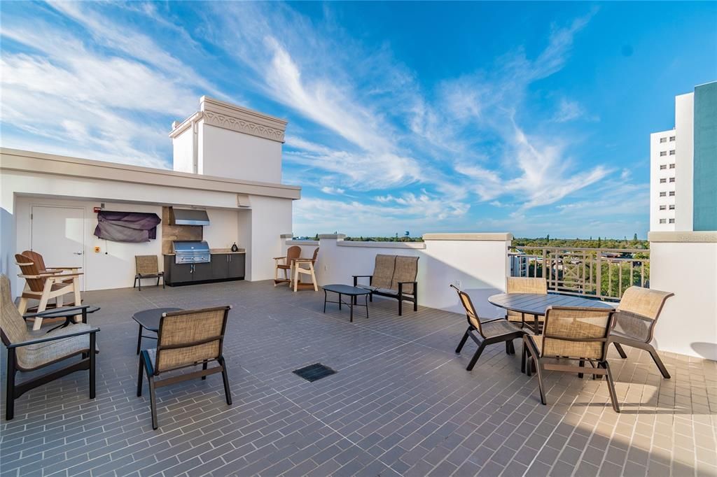 Recently Sold: $1,250,000 (2 beds, 2 baths, 1570 Square Feet)