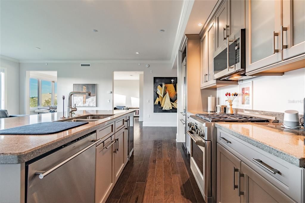 Recently Sold: $1,250,000 (2 beds, 2 baths, 1570 Square Feet)