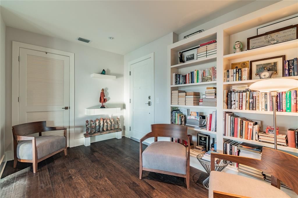 Recently Sold: $1,250,000 (2 beds, 2 baths, 1570 Square Feet)