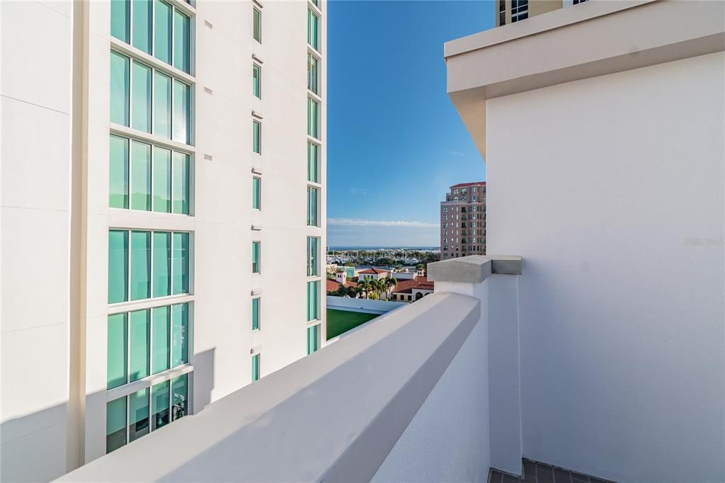 Recently Sold: $1,250,000 (2 beds, 2 baths, 1570 Square Feet)