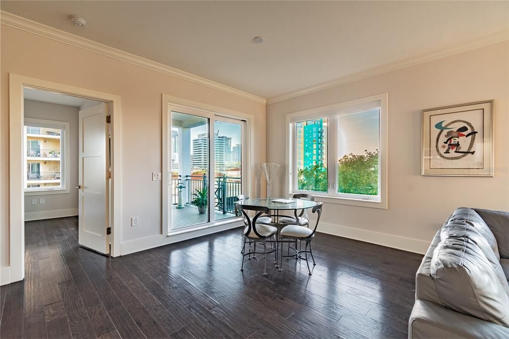 Recently Sold: $1,250,000 (2 beds, 2 baths, 1570 Square Feet)