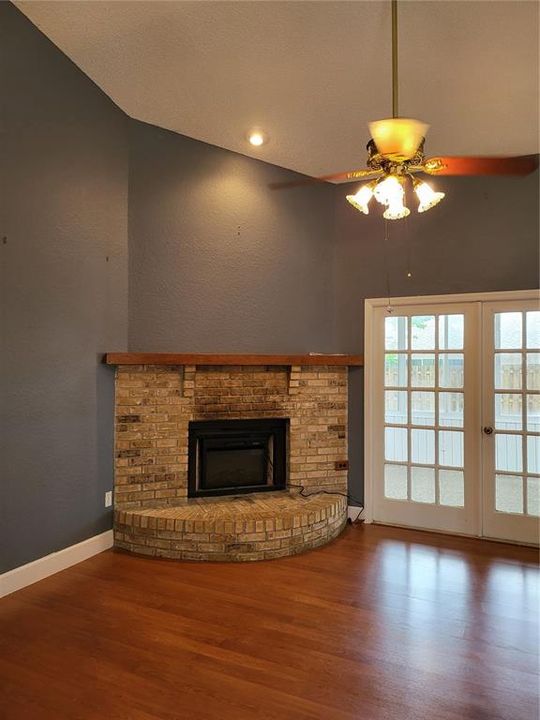 Family Room Fire Place with Inset