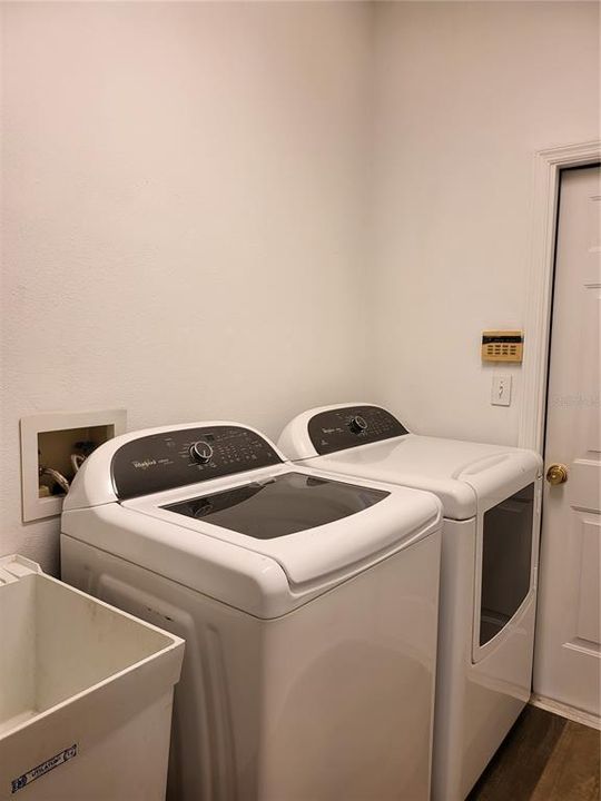 Laudry Room Washer and Dryer