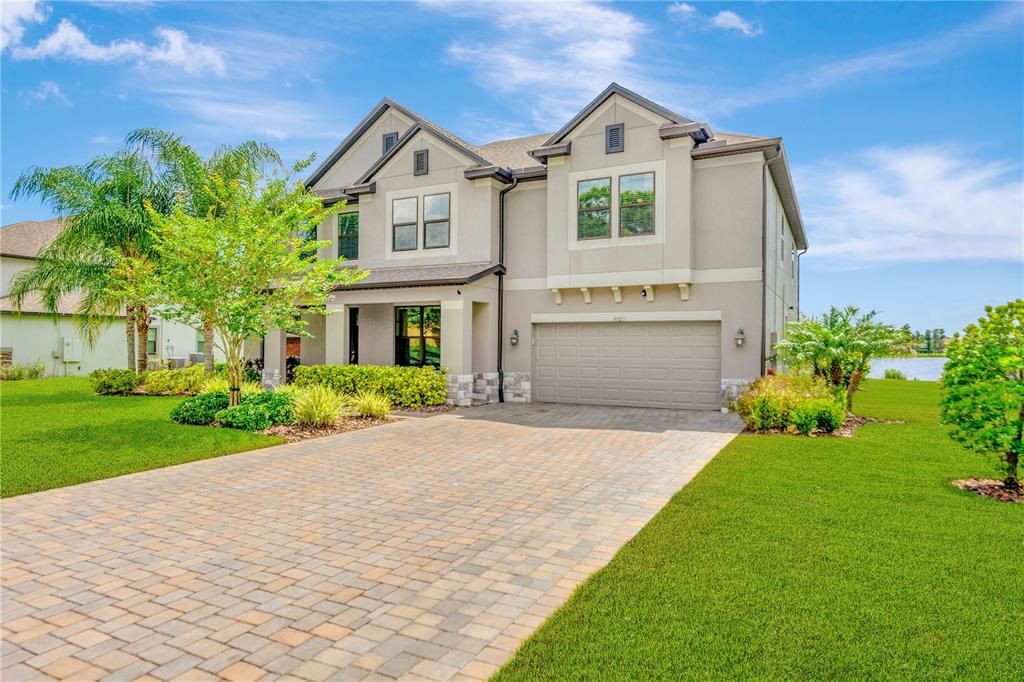 Recently Sold: $899,000 (6 beds, 4 baths, 4915 Square Feet)