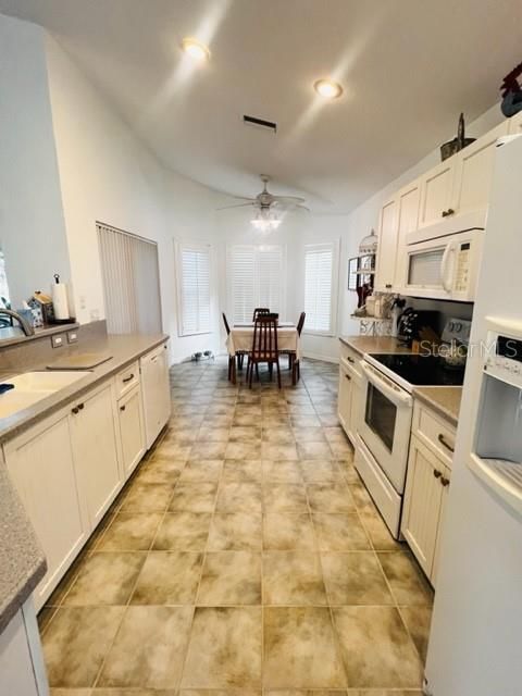 For Rent: $2,200 (2 beds, 2 baths, 1266 Square Feet)