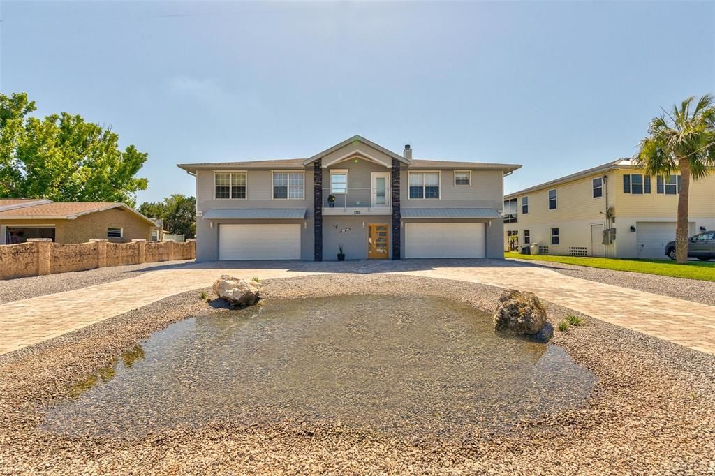 Recently Sold: $995,000 (3 beds, 2 baths, 2613 Square Feet)