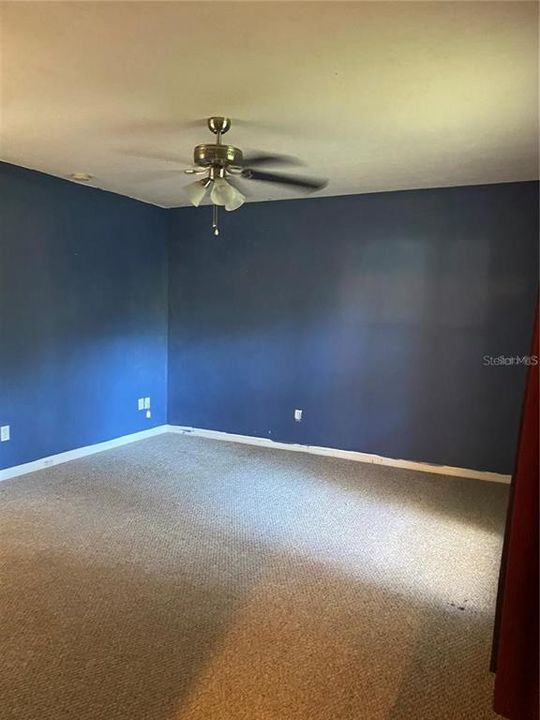 Recently Rented: $1,800 (3 beds, 2 baths, 1659 Square Feet)
