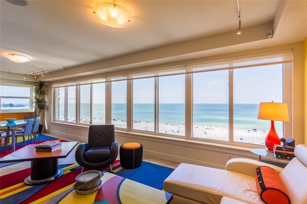 Recently Sold: $2,750,000 (2 beds, 2 baths, 2192 Square Feet)