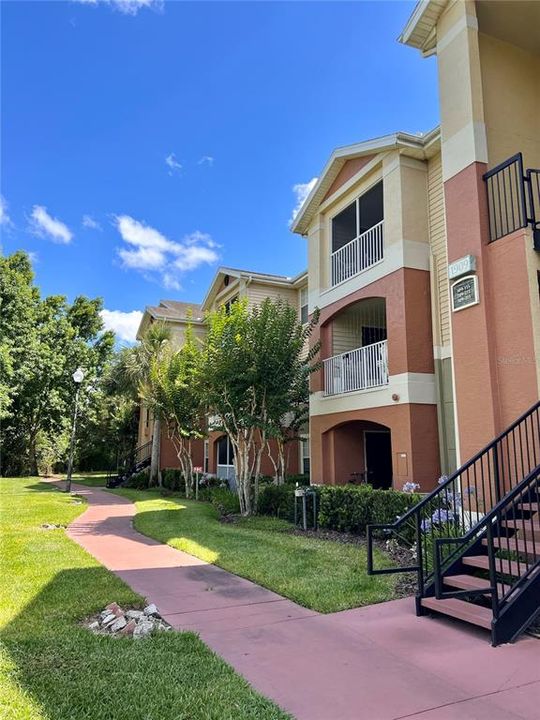 Недавно продано: $259,000 (2 спален, 2 ванн, 975 Квадратных фут)