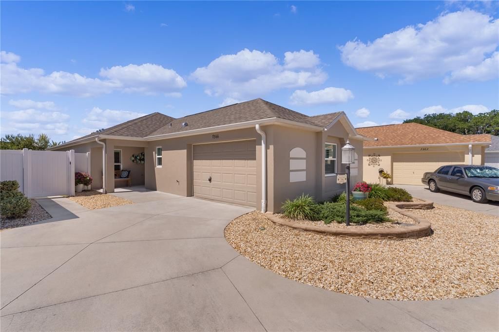 Recently Sold: $420,000 (3 beds, 2 baths, 1442 Square Feet)