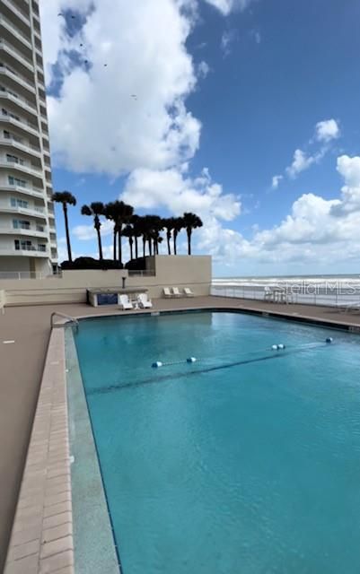 Vendido Recientemente: $352,000 (2 camas, 2 baños, 1200 Pies cuadrados)