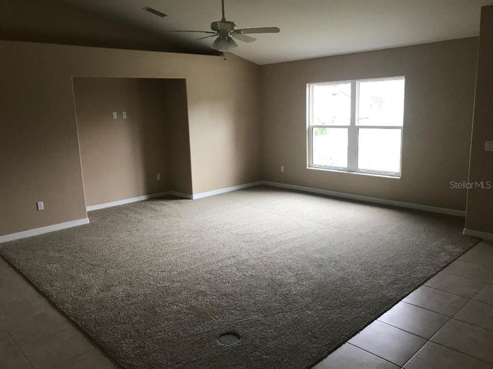 Recently Rented: $1,895 (3 beds, 2 baths, 1657 Square Feet)