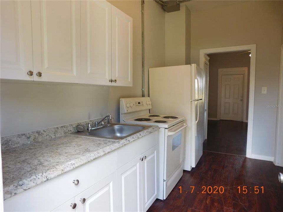 Recently Rented: $675 (0 beds, 1 baths, 360 Square Feet)