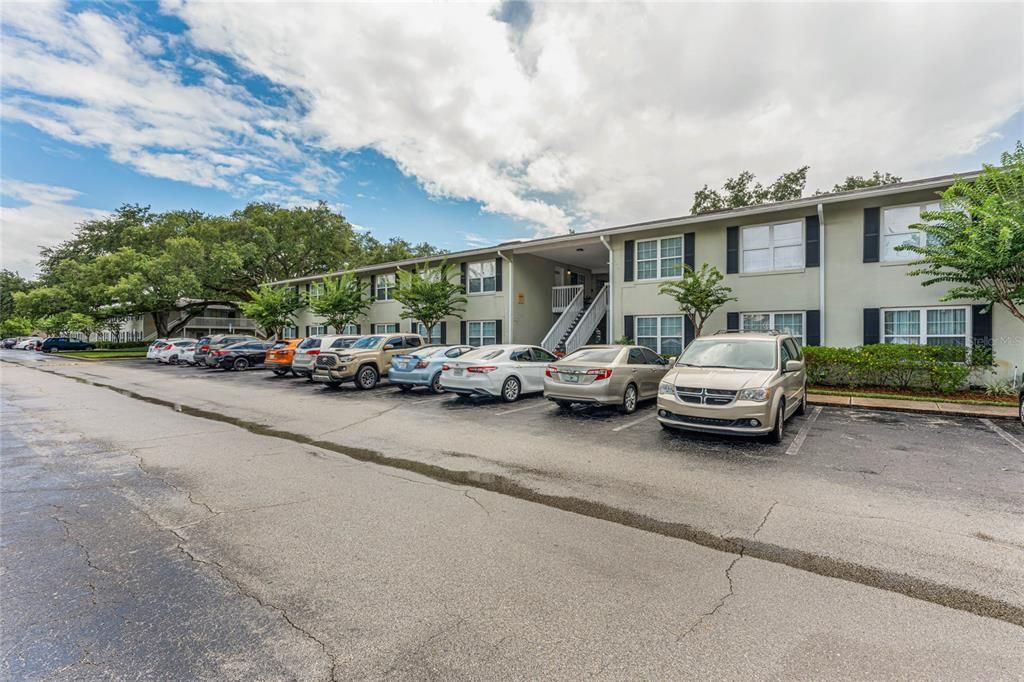 Recently Sold: $215,000 (2 beds, 2 baths, 870 Square Feet)