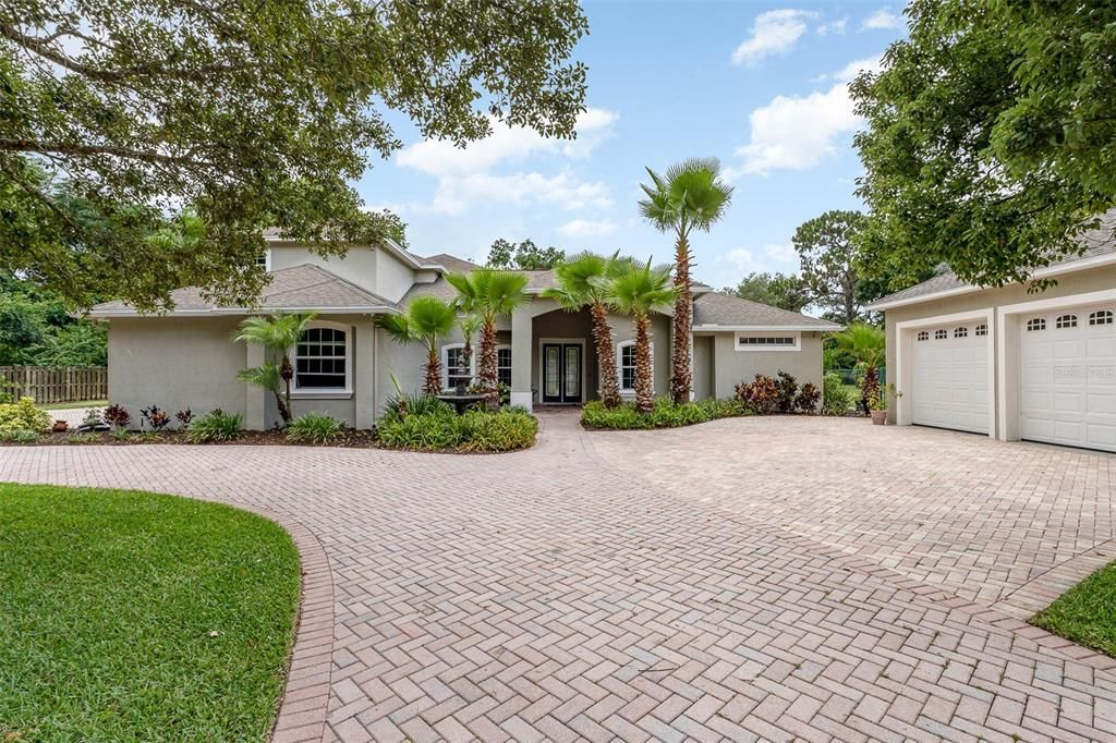 Recently Sold: $689,900 (5 beds, 3 baths, 3180 Square Feet)