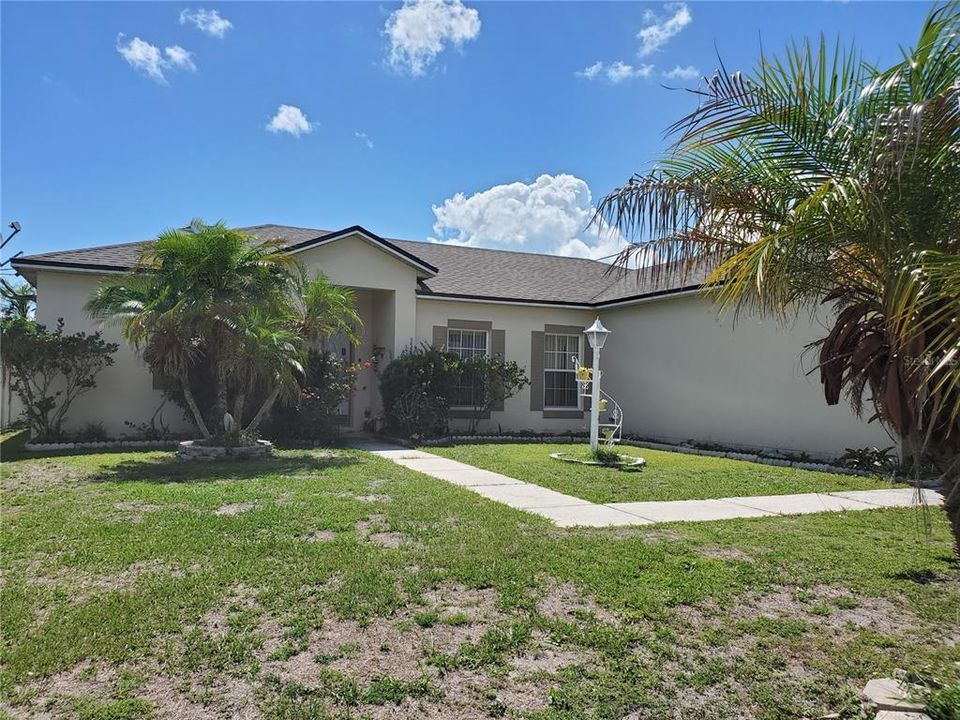 Recently Sold: $295,000 (3 beds, 2 baths, 1413 Square Feet)