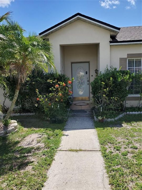 Recently Sold: $295,000 (3 beds, 2 baths, 1413 Square Feet)