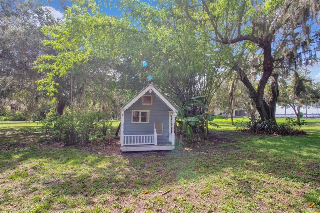 For Sale: $1,375,000 (2 beds, 2 baths, 1625 Square Feet)