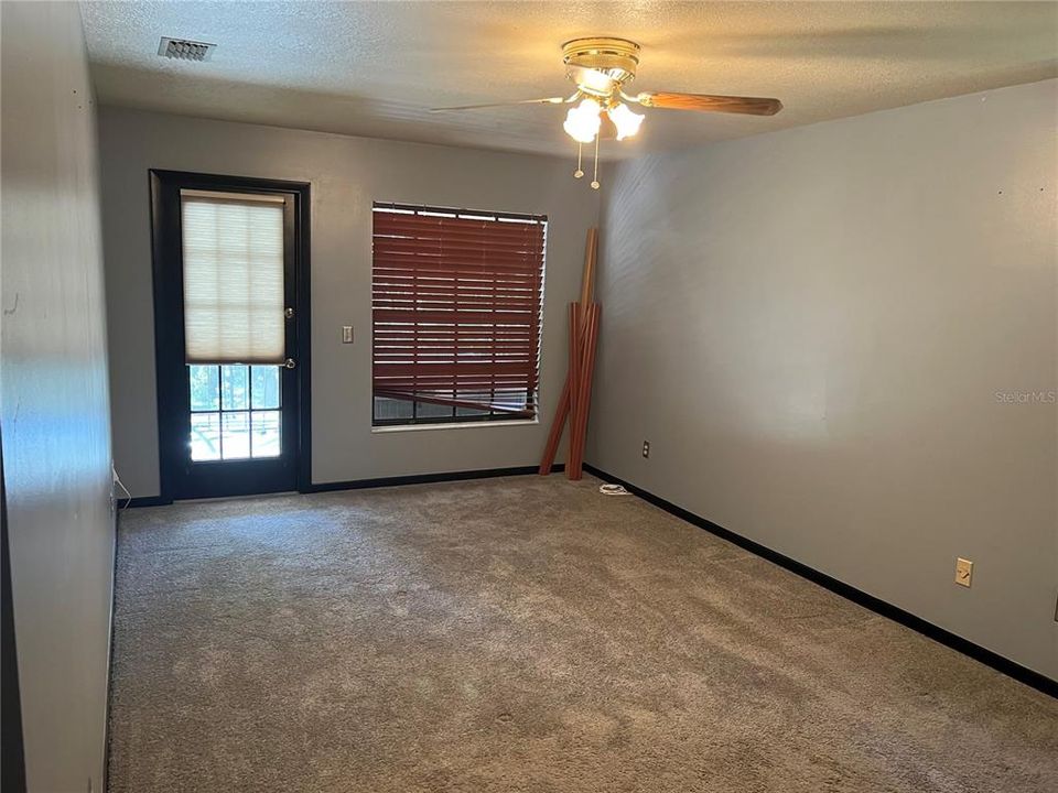 Recently Sold: $315,000 (2 beds, 2 baths, 1230 Square Feet)