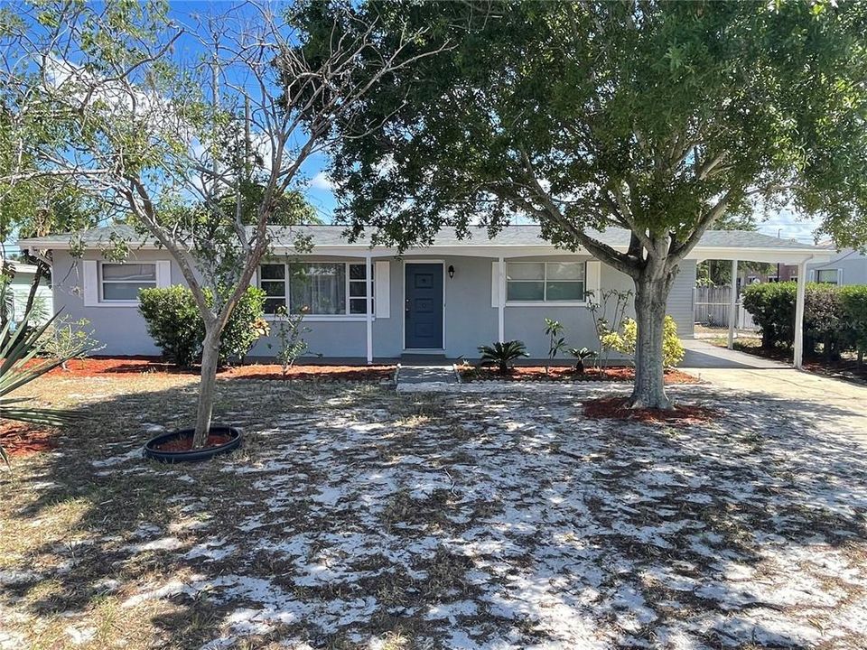 Recently Sold: $264,900 (3 beds, 2 baths, 1265 Square Feet)