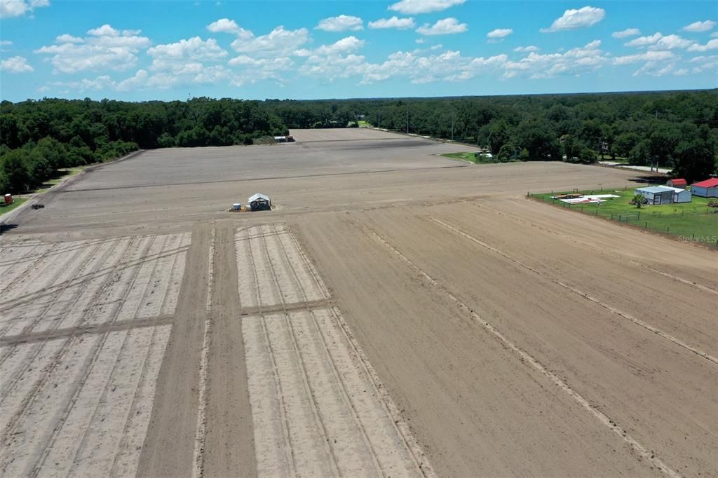 En Venta: $6,000,000 (52.35 acres)