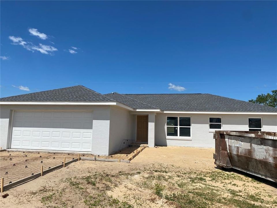 最近售出: $272,800 (4 贝兹, 2 浴室, 1580 平方英尺)