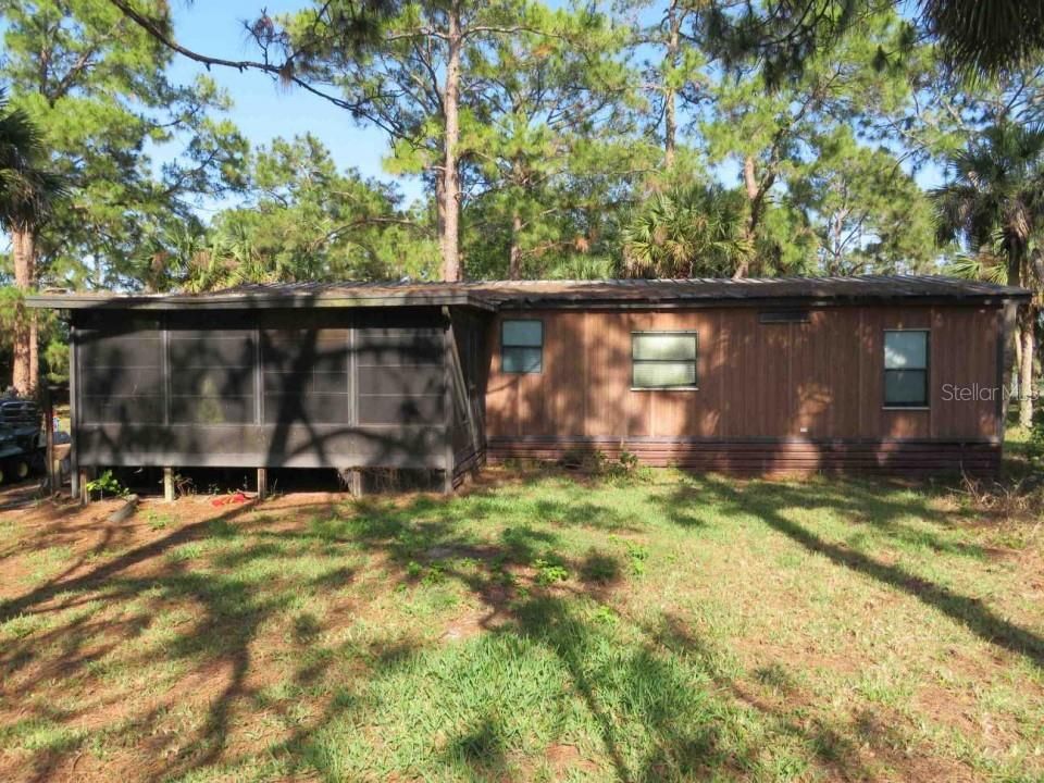 Recently Sold: $115,000 (3 beds, 2 baths, 1104 Square Feet)