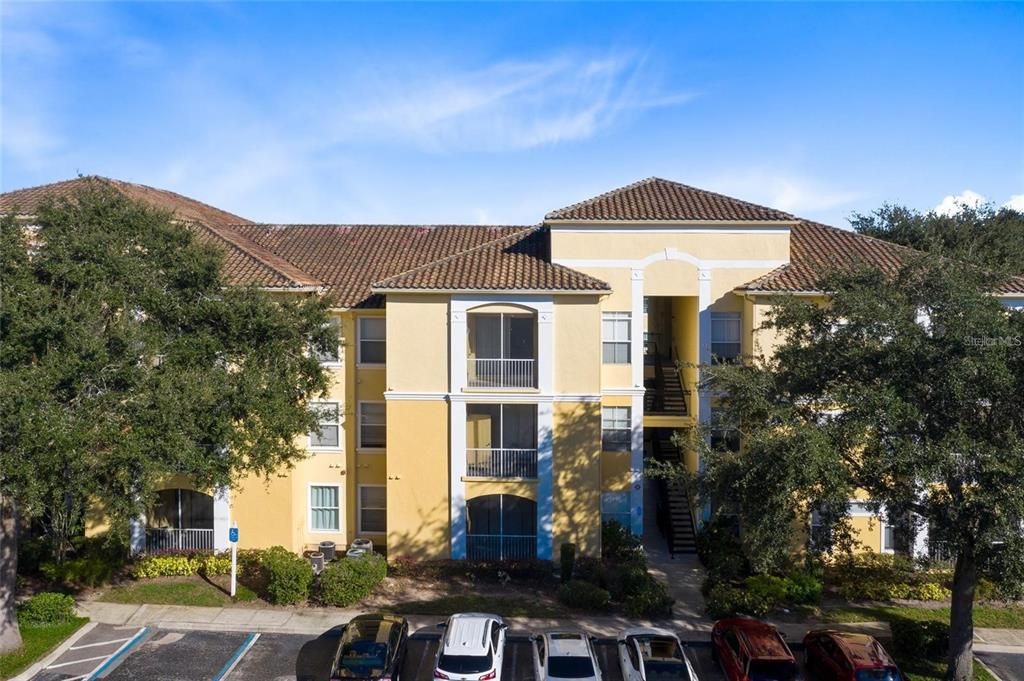 Recently Sold: $230,000 (2 beds, 2 baths, 1048 Square Feet)