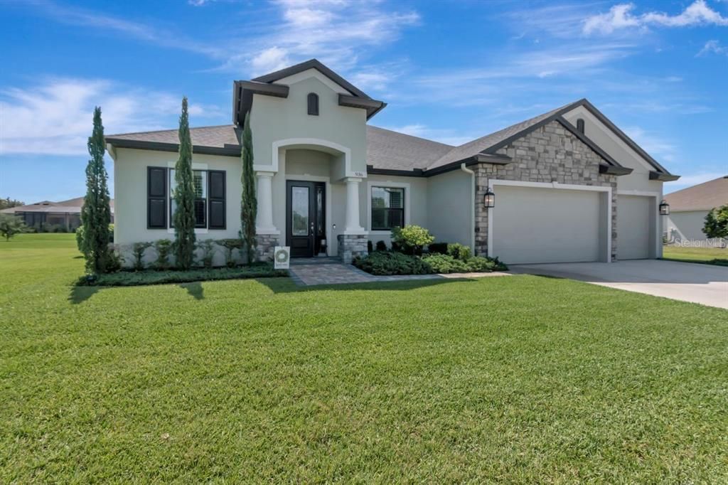 Недавно продано: $649,000 (4 спален, 3 ванн, 3103 Квадратных фут)