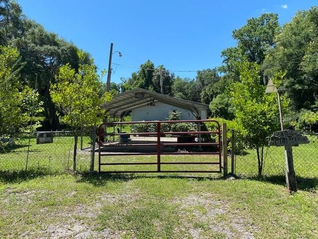 Recently Sold: $55,000 (3 beds, 2 baths, 1242 Square Feet)
