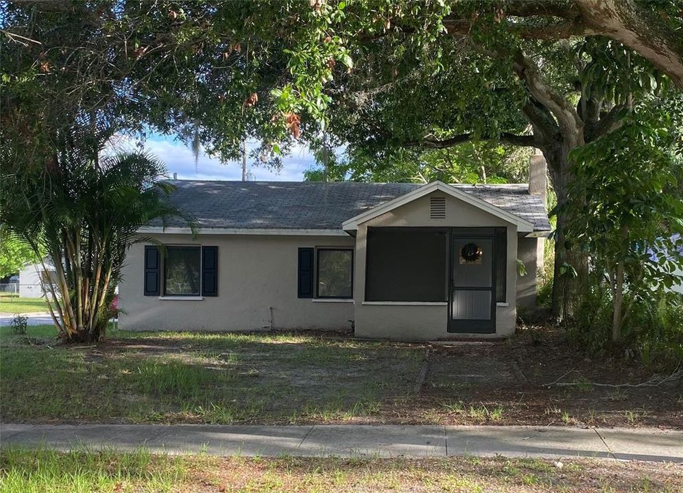 Recently Sold: $240,000 (3 beds, 1 baths, 1086 Square Feet)