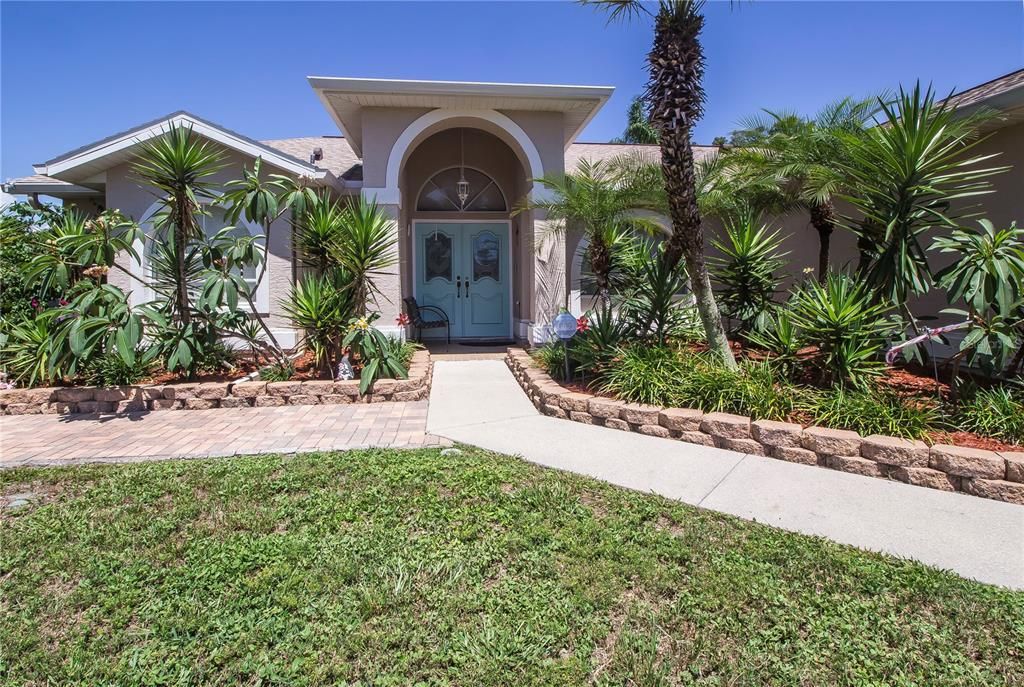 Recently Sold: $379,900 (3 beds, 2 baths, 1609 Square Feet)