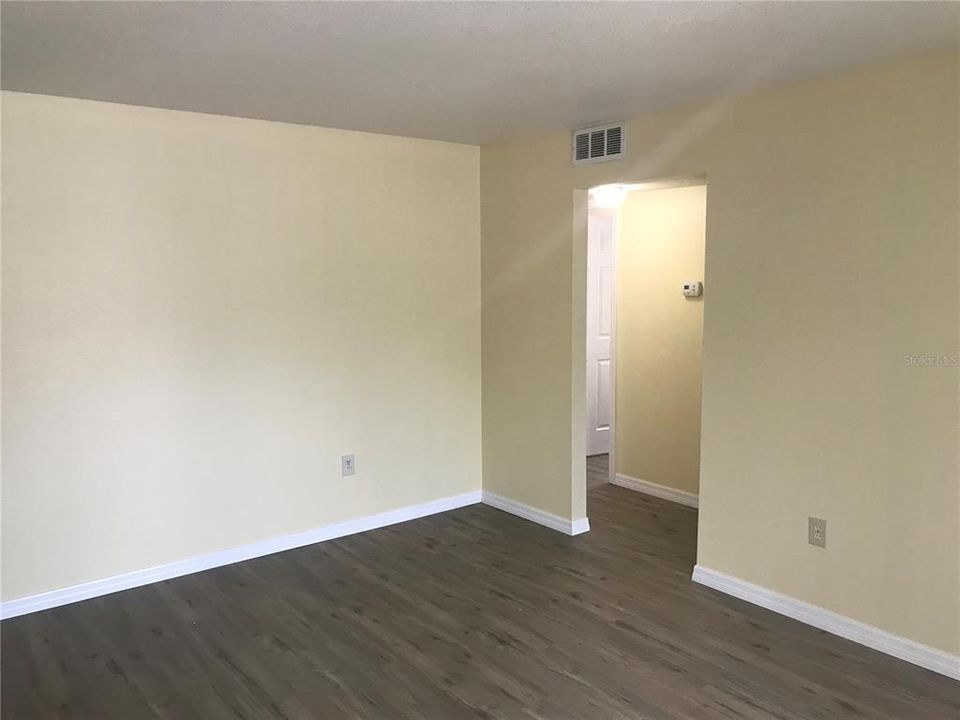 Recently Rented: $1,200 (2 beds, 2 baths, 950 Square Feet)