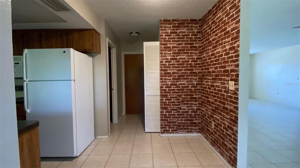 Recently Rented: $1,695 (2 beds, 2 baths, 1173 Square Feet)