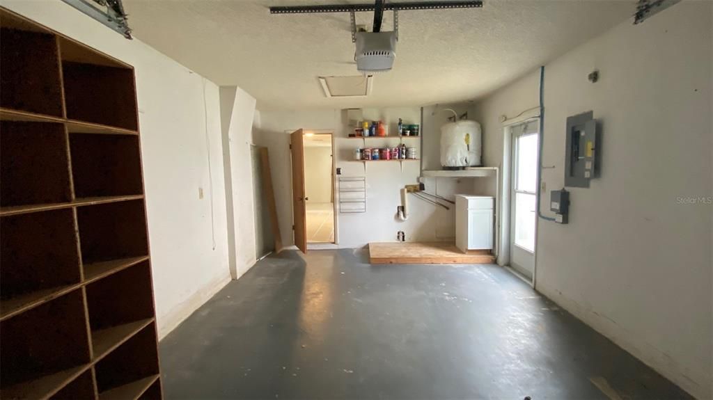 Recently Rented: $1,695 (2 beds, 2 baths, 1173 Square Feet)