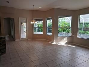 FAMILY ROOM N BREAKFAST NOOK